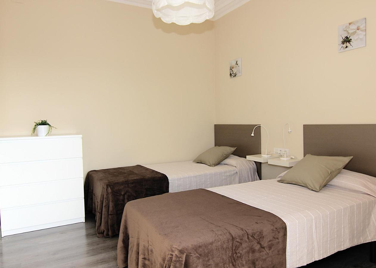 Felip - Spacious And Quiet Apartments ברצלונה מראה חיצוני תמונה