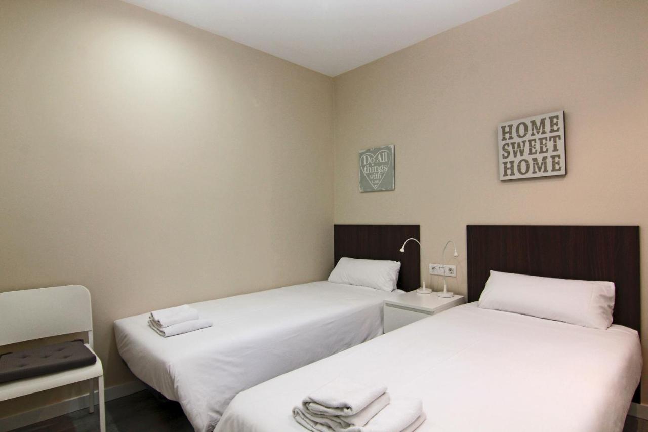 Felip - Spacious And Quiet Apartments ברצלונה מראה חיצוני תמונה