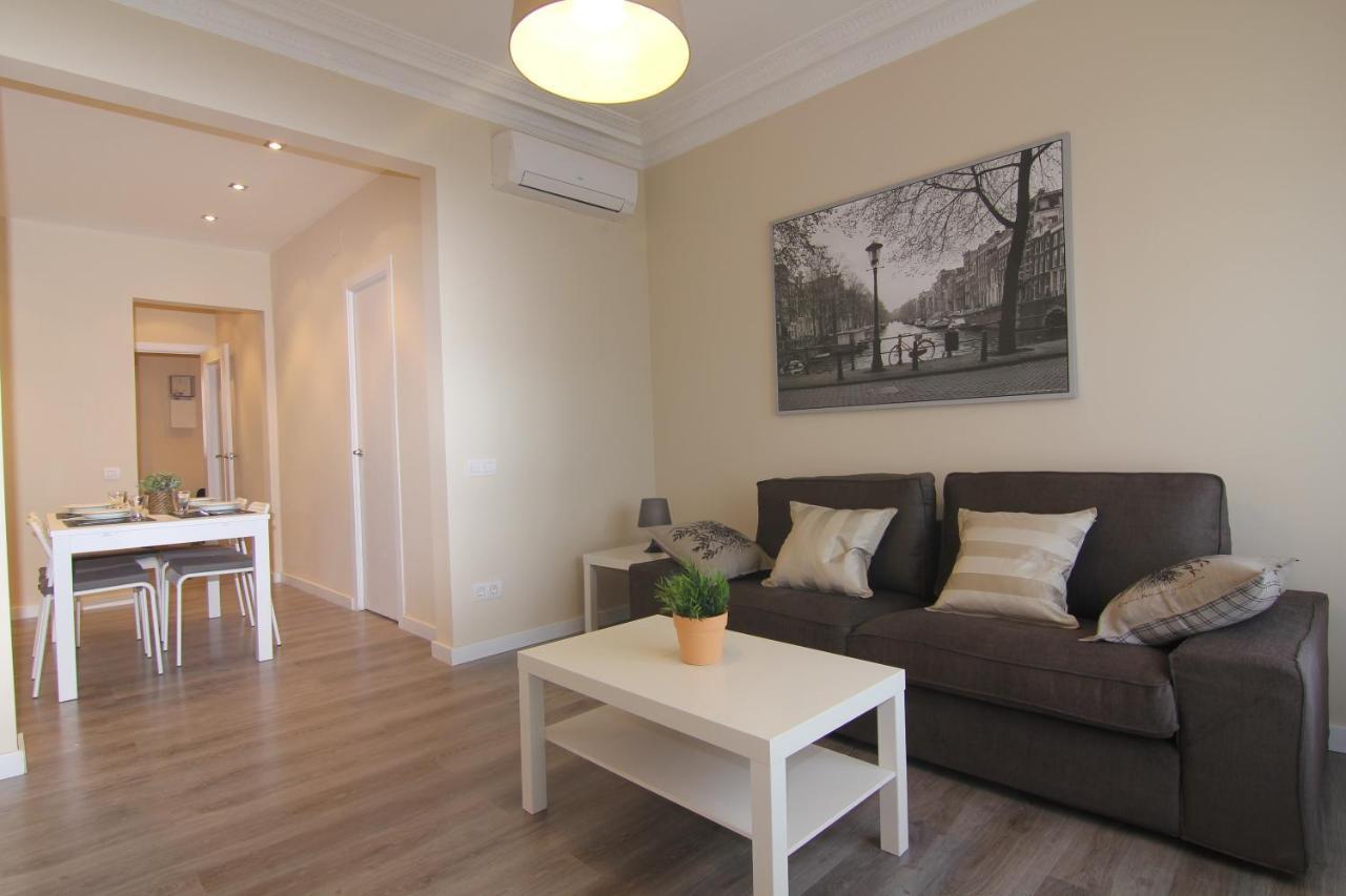 Felip - Spacious And Quiet Apartments ברצלונה מראה חיצוני תמונה