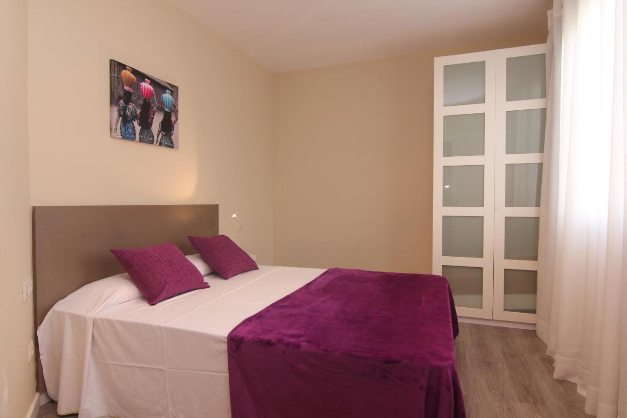 Felip - Spacious And Quiet Apartments ברצלונה מראה חיצוני תמונה